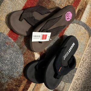 Rocket Dog Black and Brown Sandals